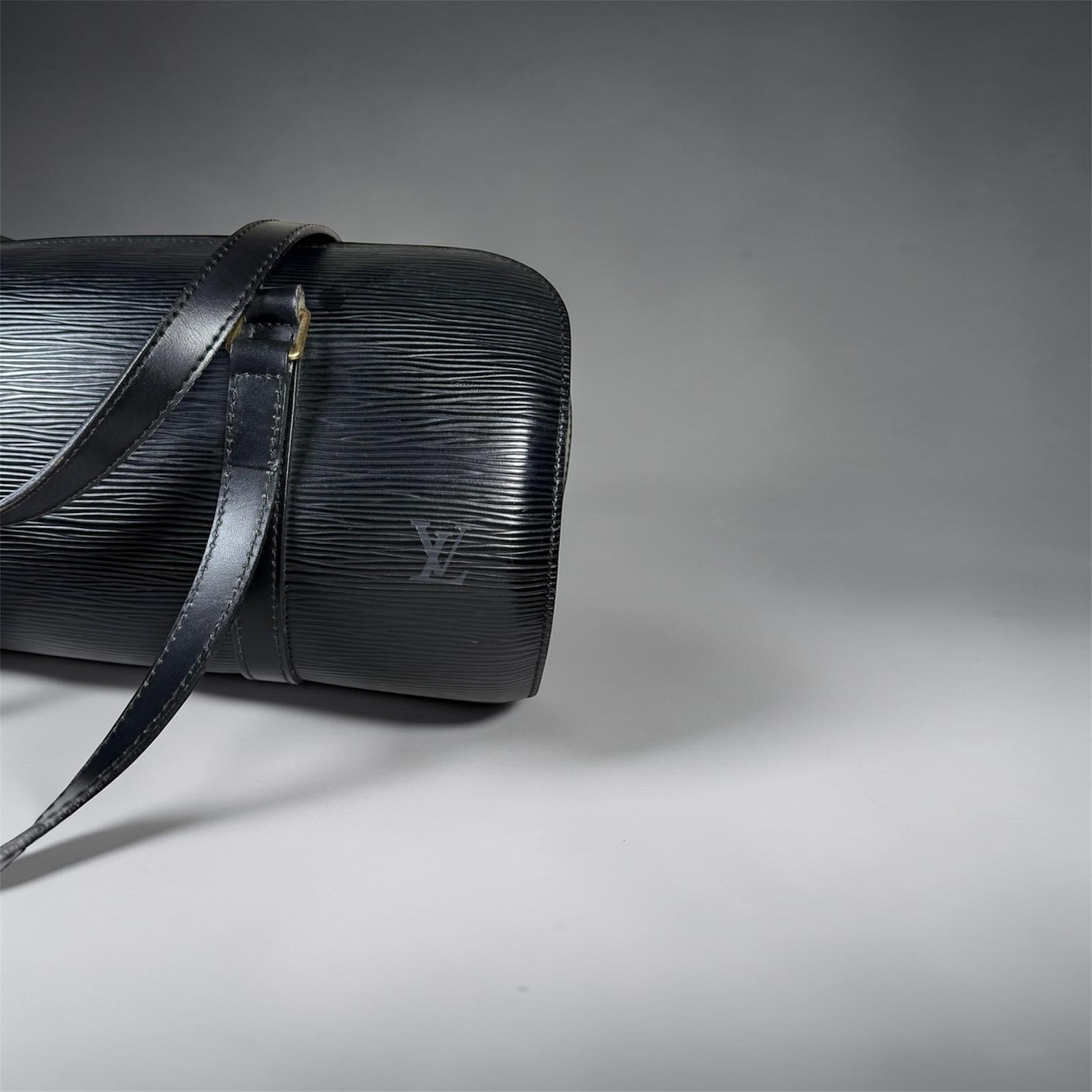 Why Buying Pre-Loved Designer Bags Is the Smart Luxury Choice