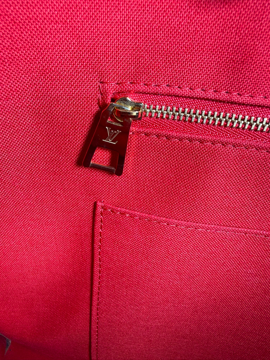 Louis Vuitton Onthego GM – Monogram Giant Reverse Tote
