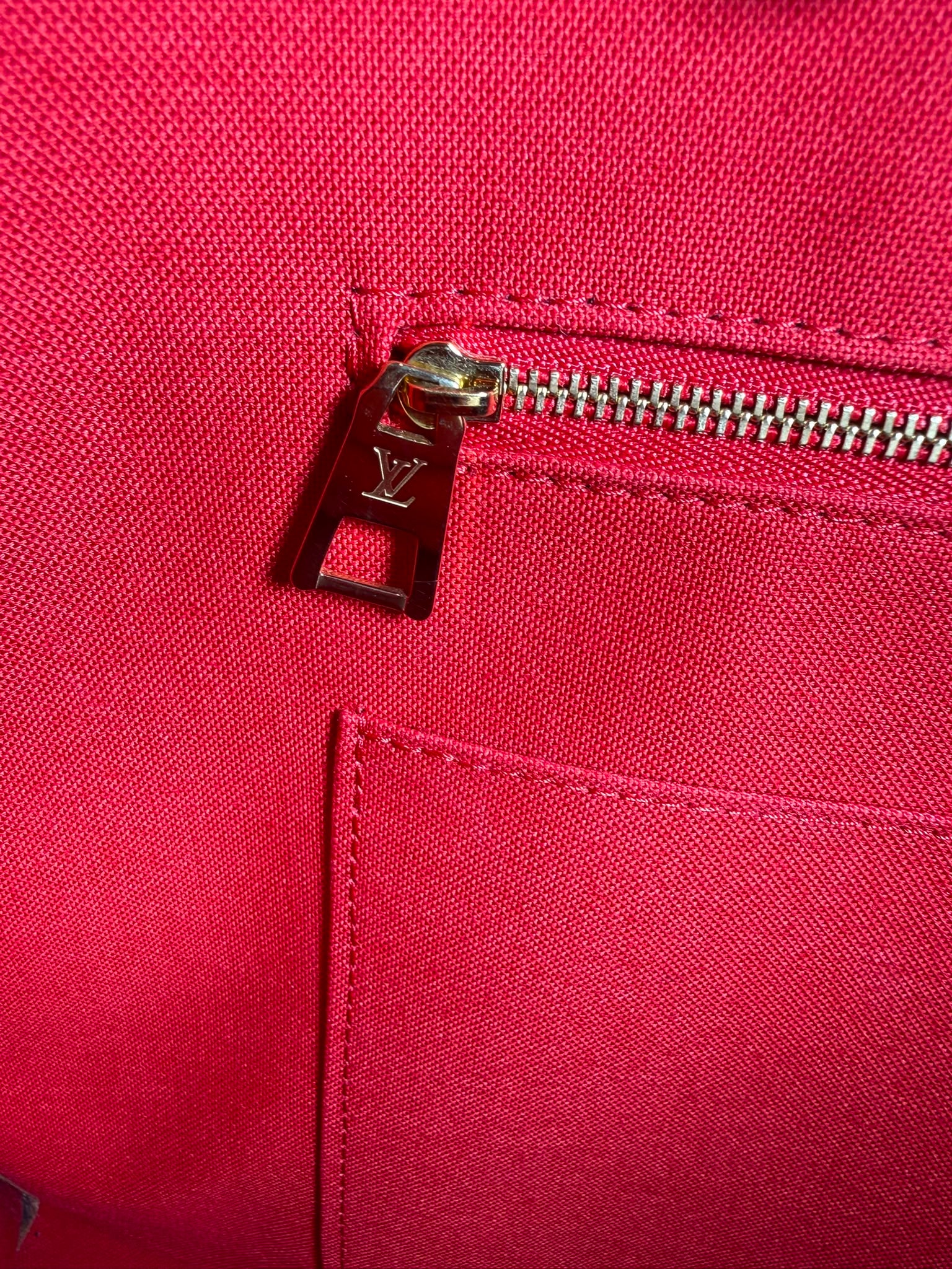Louis Vuitton Onthego GM – Monogram Giant Reverse Tote