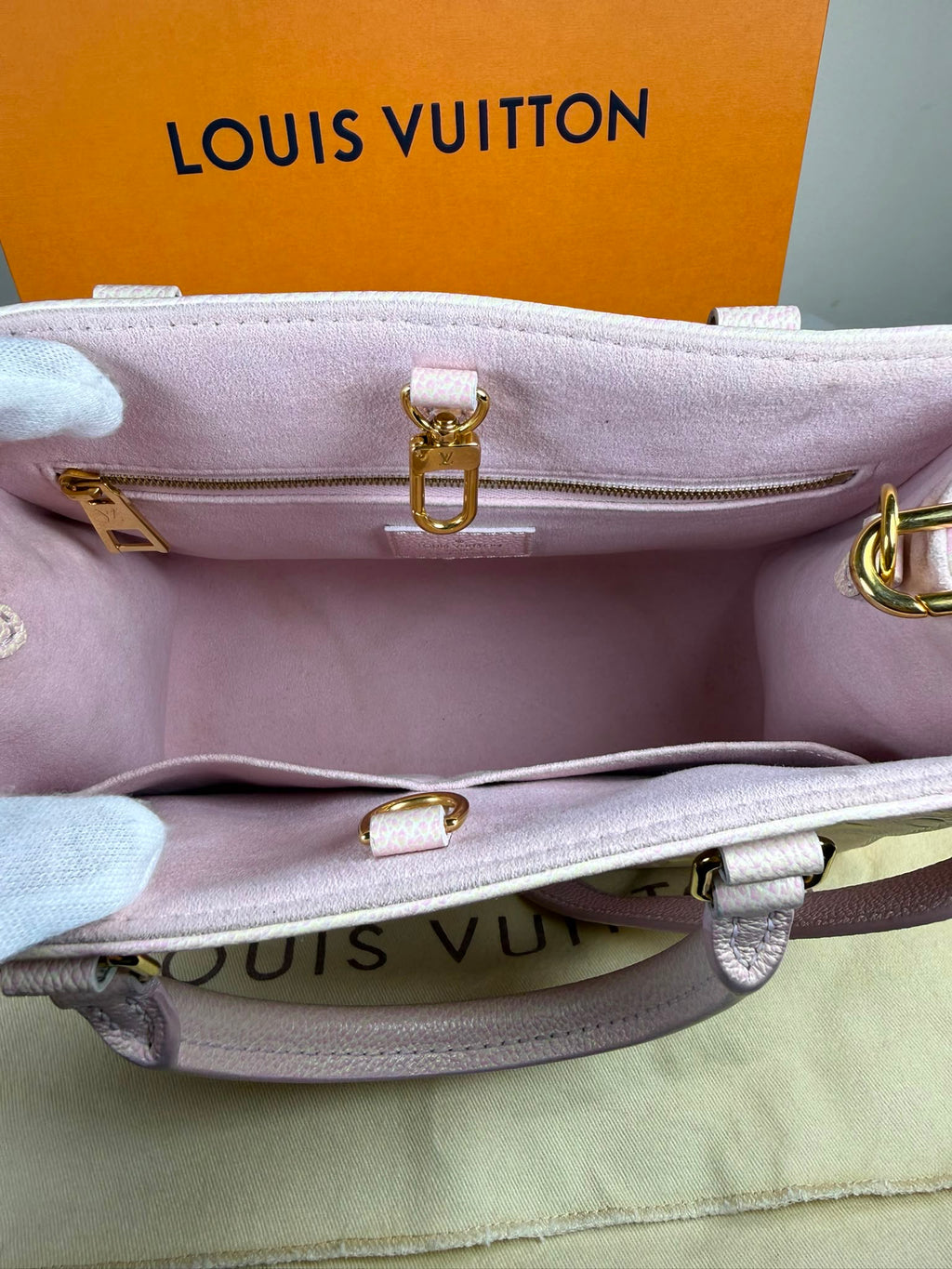 Louis Vuitton Summer Stardust OnTheGo PM
