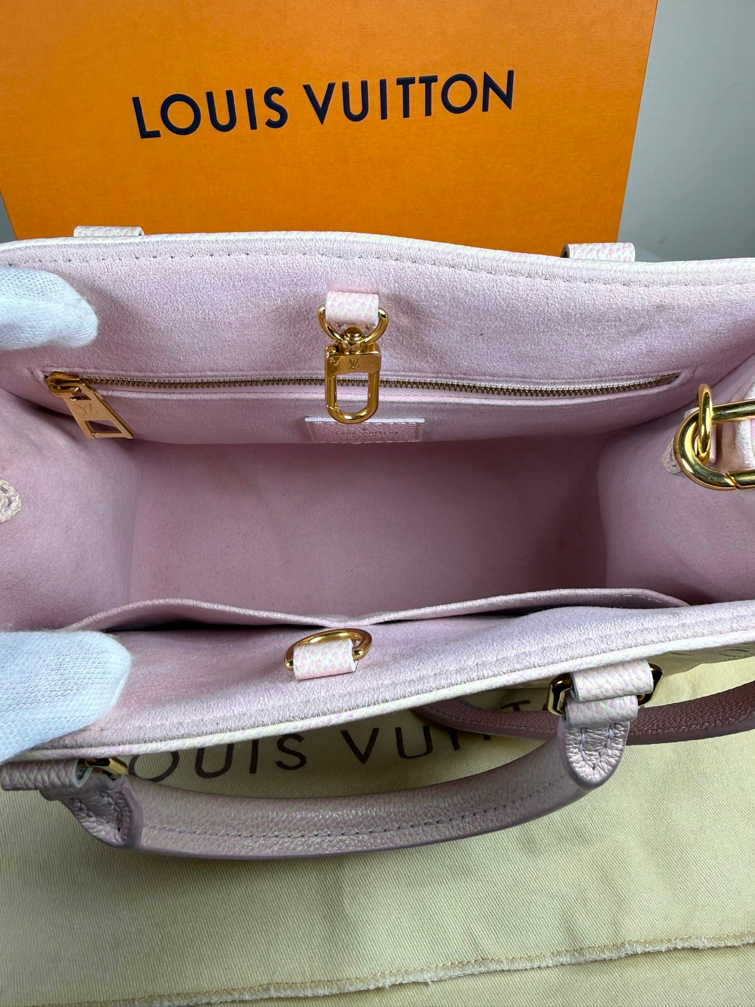 Louis Vuitton Summer Stardust OnTheGo PM
