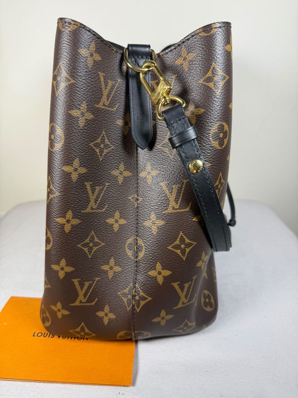 Louis Vuitton NeoNoé Monogram Bucket Bag