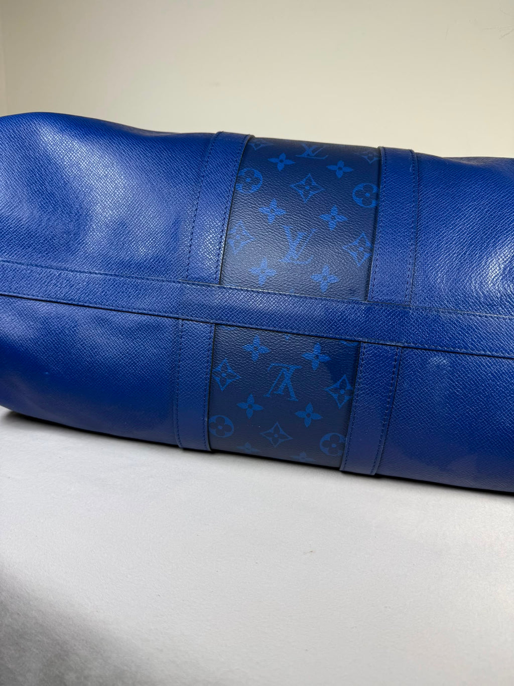 Louis Vuitton Keepall Bandoulière 50 cobalt blue Monogram Eclipse travel bag