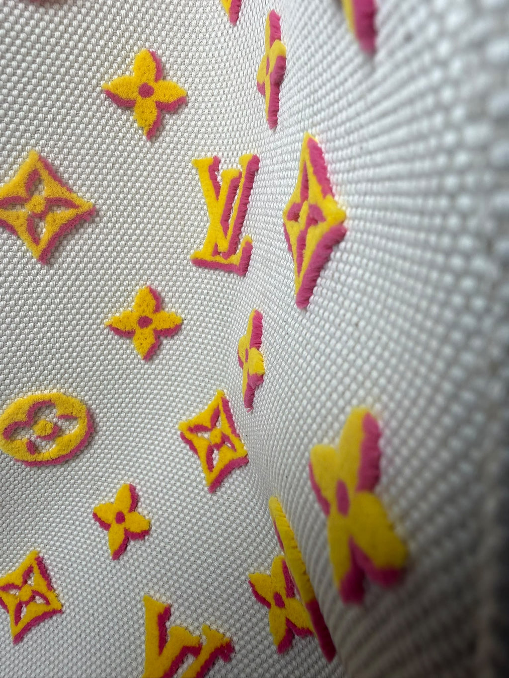 Louis Vuitton OnTheGo GM – Limited Edition Capri