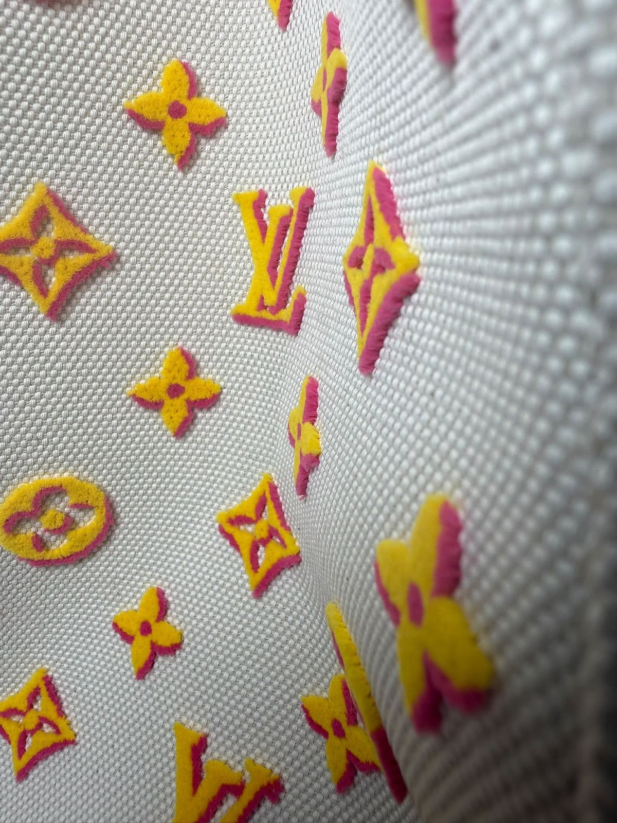 Louis Vuitton OnTheGo GM – Limited Edition Capri