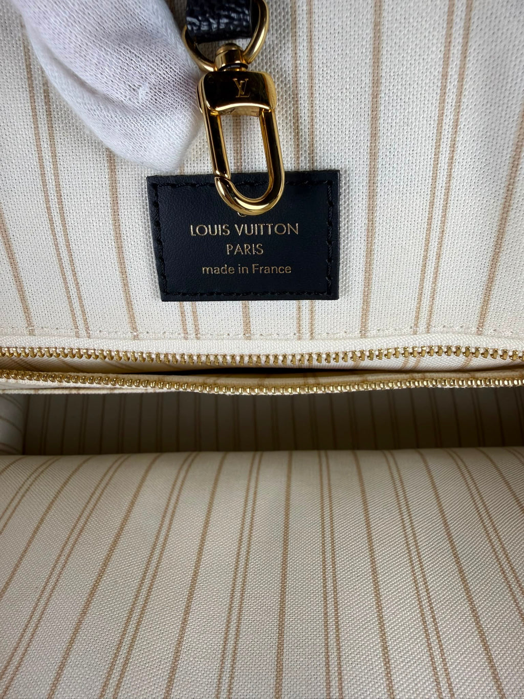 Louis Vuitton Onthego GM Giant Monogram Jungle Limited Edition Tote Bag