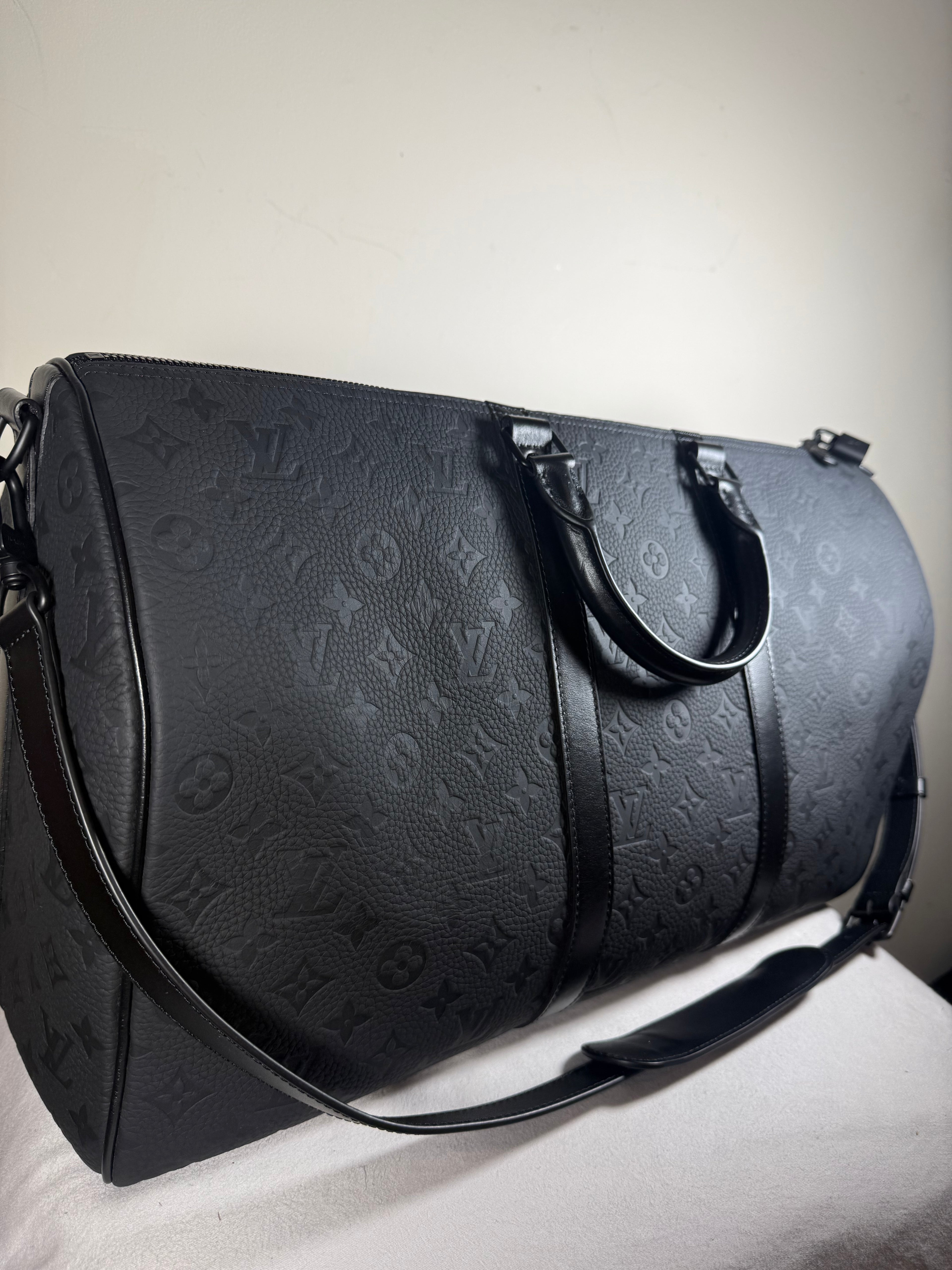 Louis Vuitton Keepall Bandoulière – Monogram Empreinte Black Leather