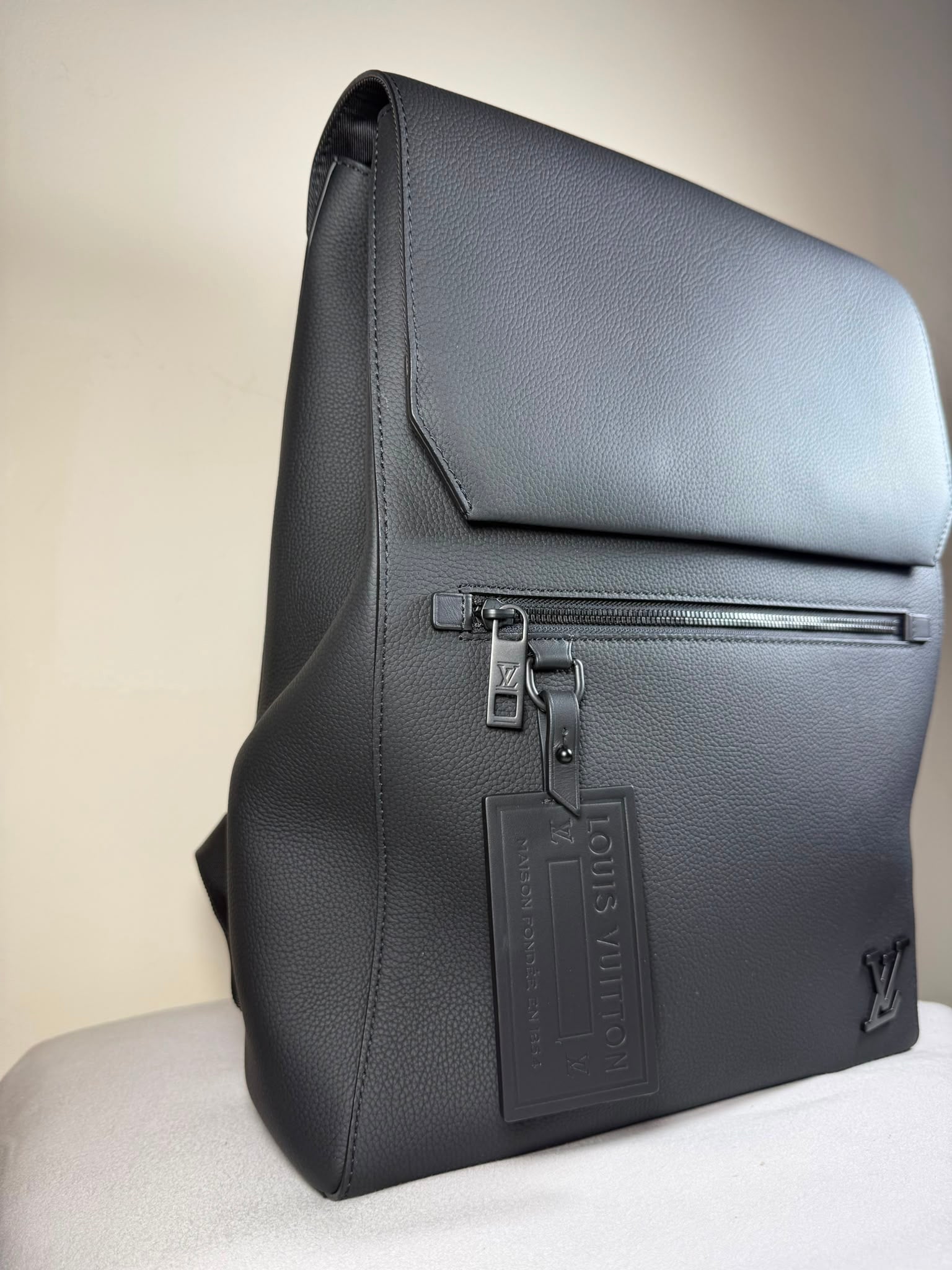 Louis Vuitton Fastline Backpack – Black Grained Calf Leather | Matte Black Hardware