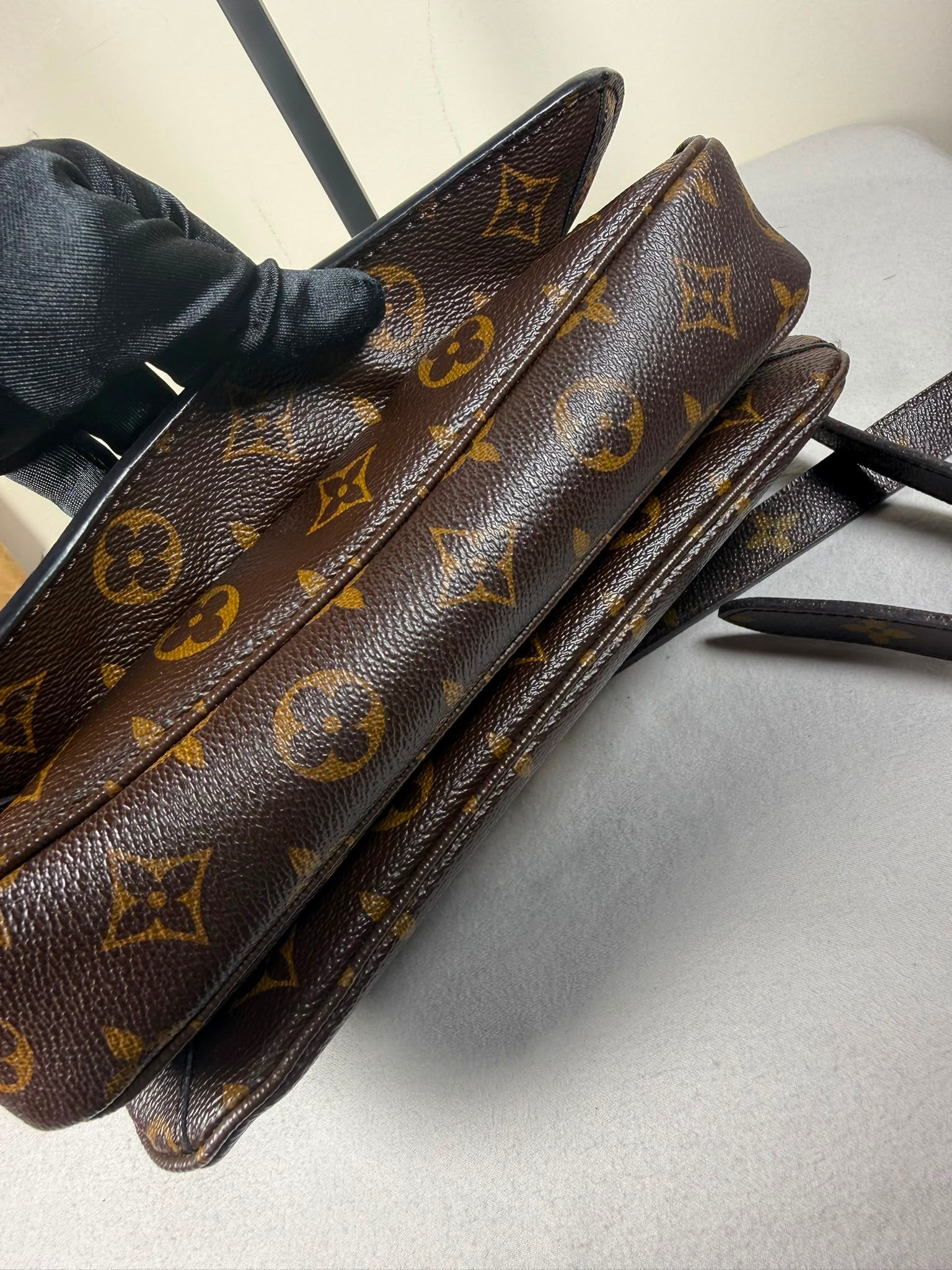 Louis Vuitton Monogram Pochette Métis
