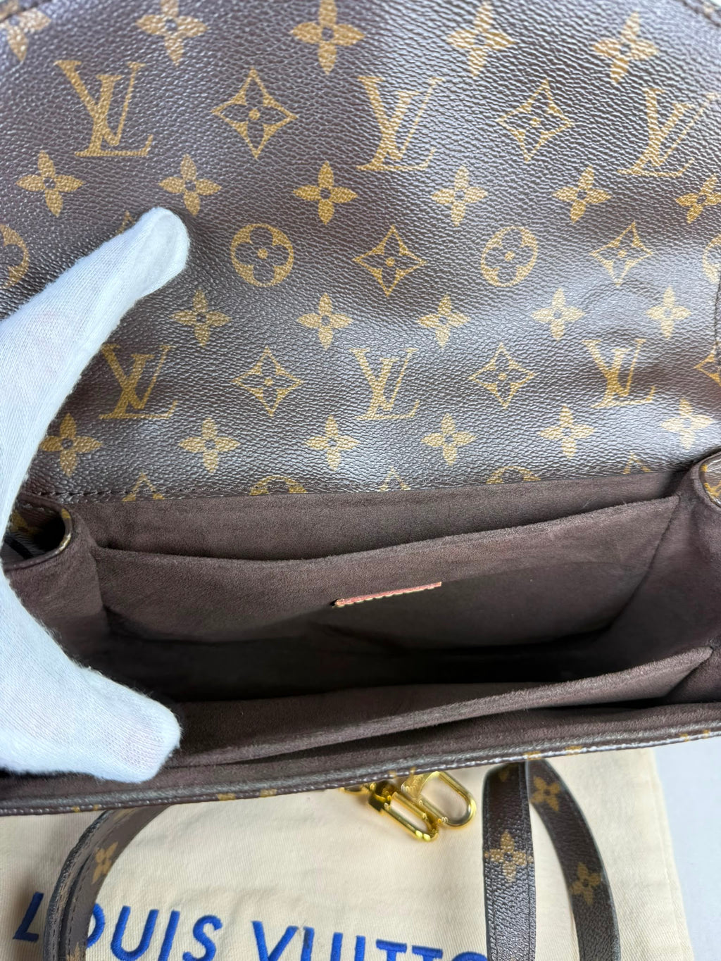 Louis Vuitton Pochette Métis Monogram canvas crossbody bag
