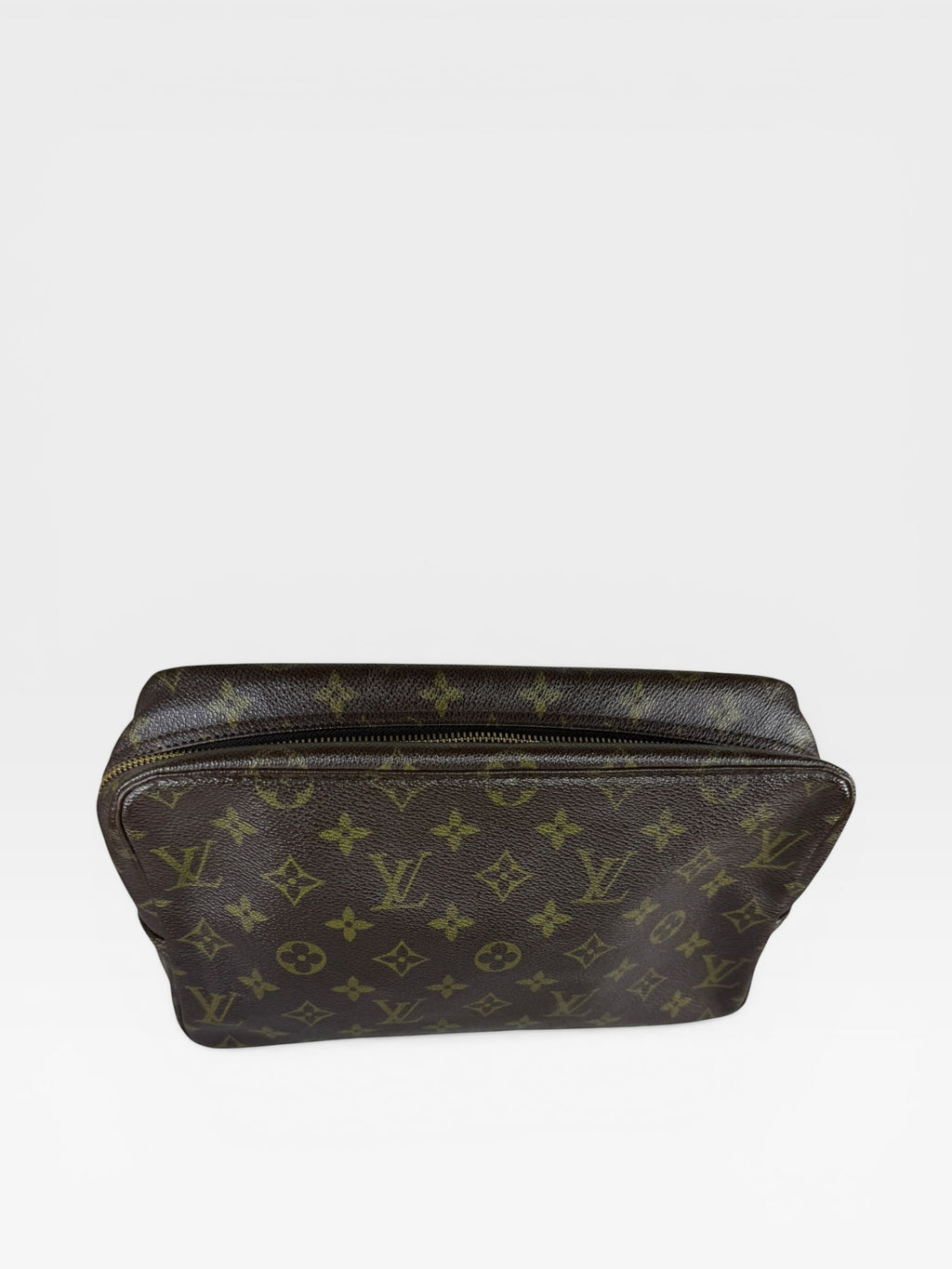 Louis Vuitton Trousse Toilette 23 – Monogram Canvas