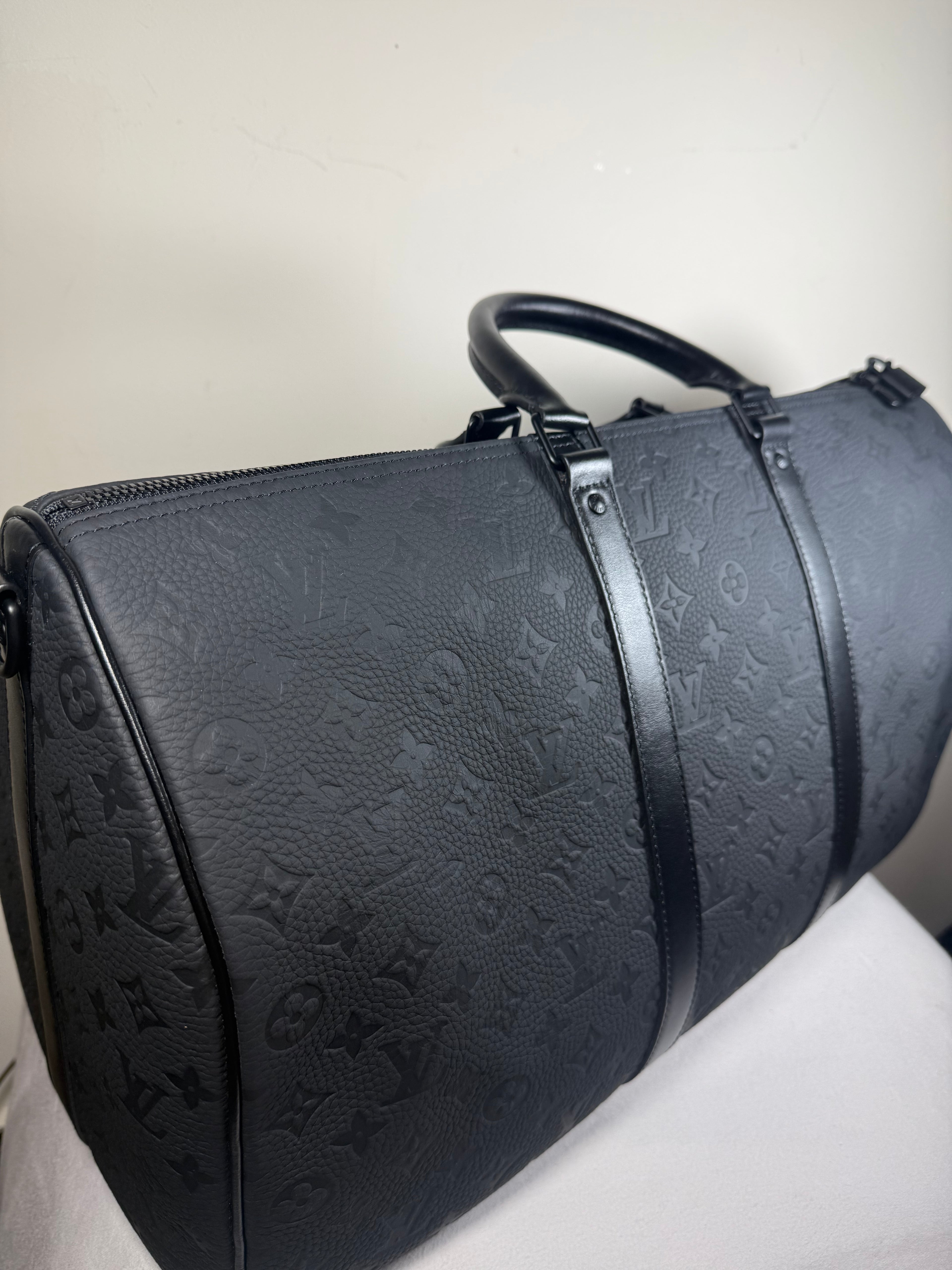 Louis Vuitton Keepall Bandoulière – Monogram Empreinte Black Leather