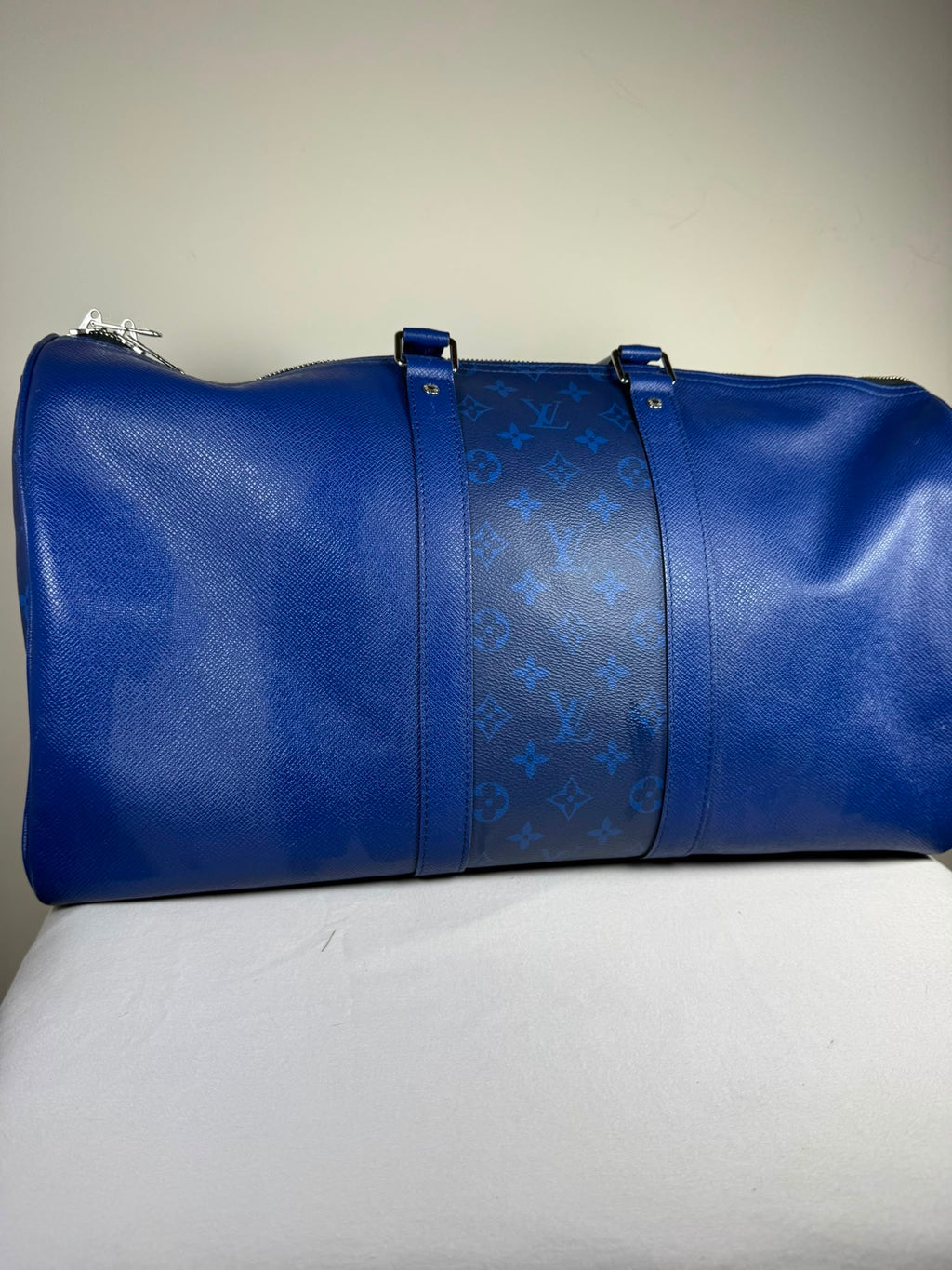 Louis Vuitton Keepall Bandoulière 50 cobalt blue Monogram Eclipse travel bag