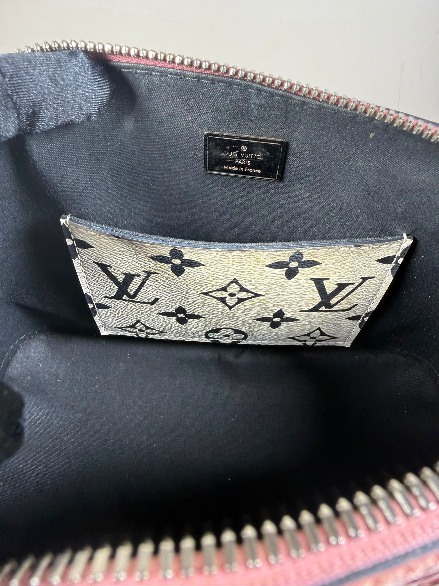 Louis Vuitton Alma BB – Pink Patent Leather – Monogram Strap