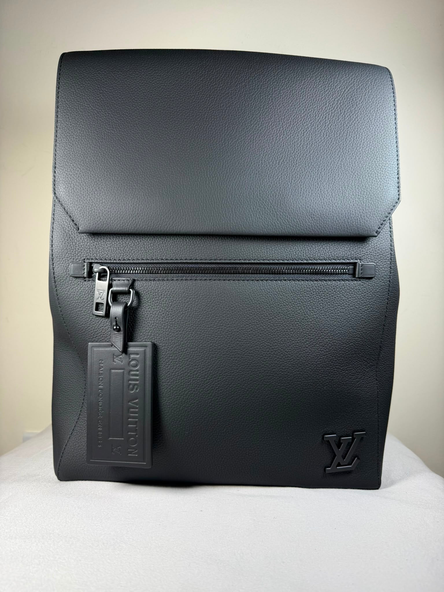 Louis Vuitton Fastline Backpack – Black Grained Calf Leather | Matte Black Hardware