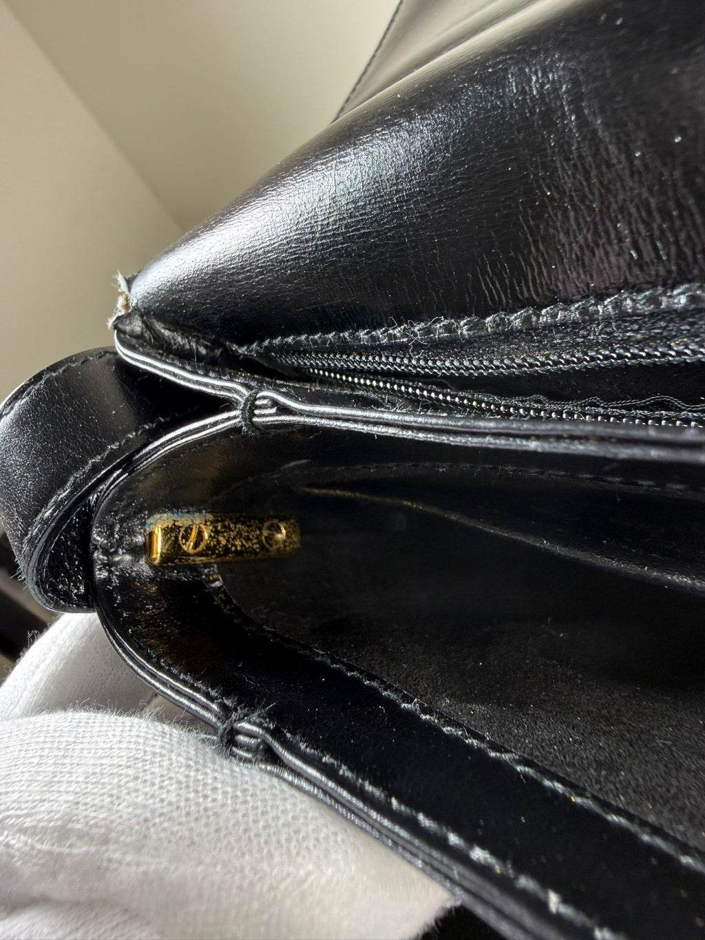 Vintage Gucci Leather Crossbody Bag