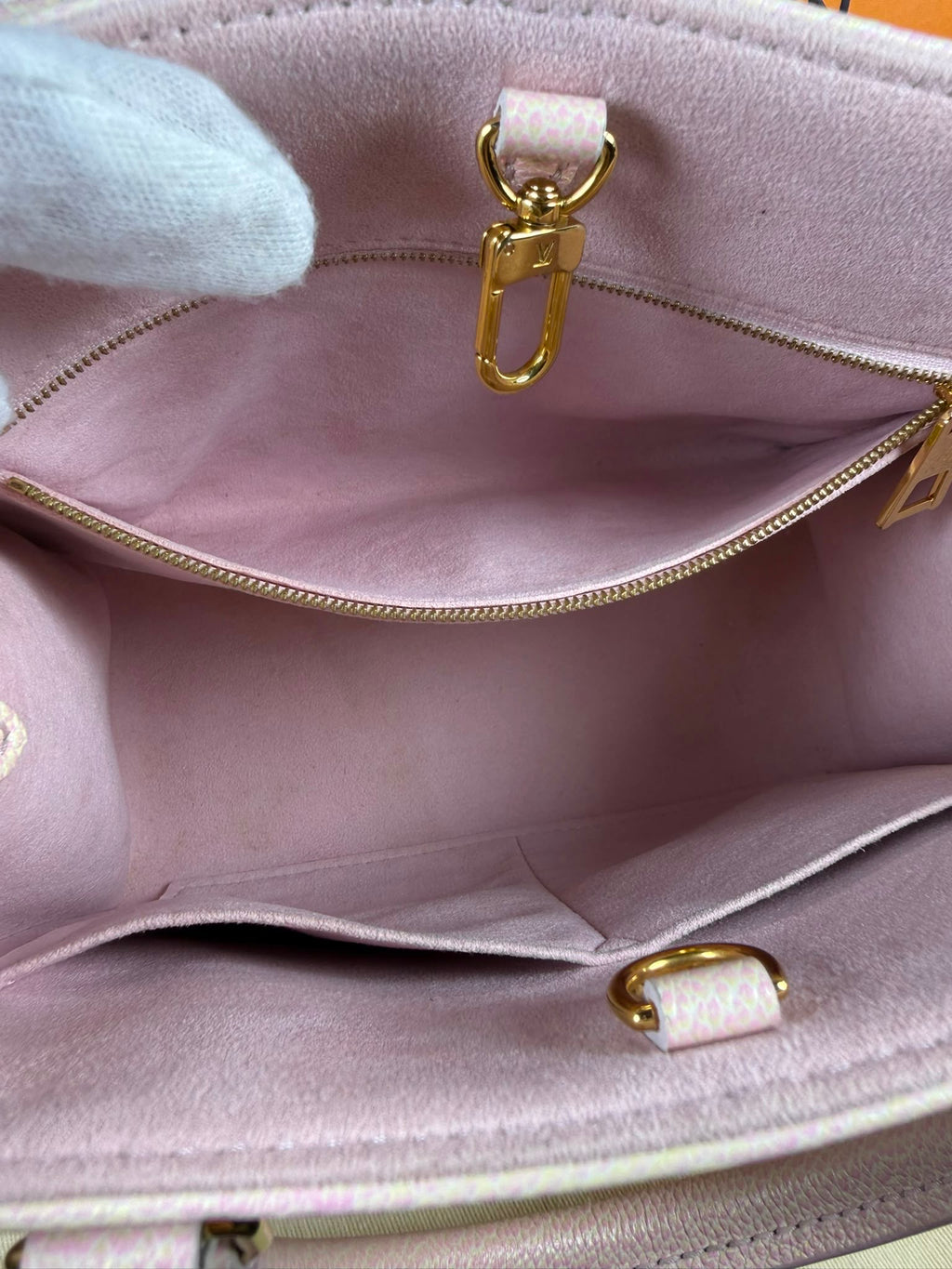 Louis Vuitton Summer Stardust OnTheGo PM