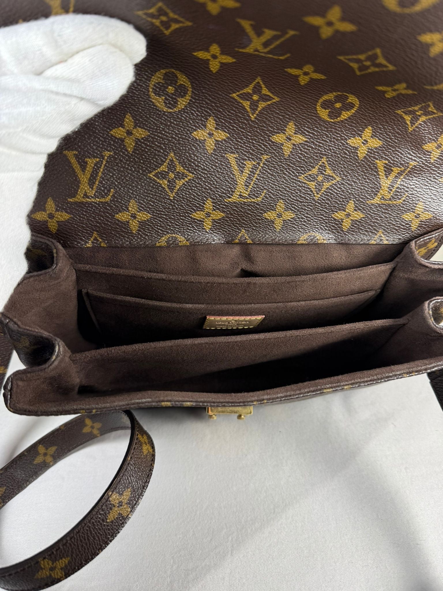 Louis Vuitton Pochette Métis – Monogram Canvas
