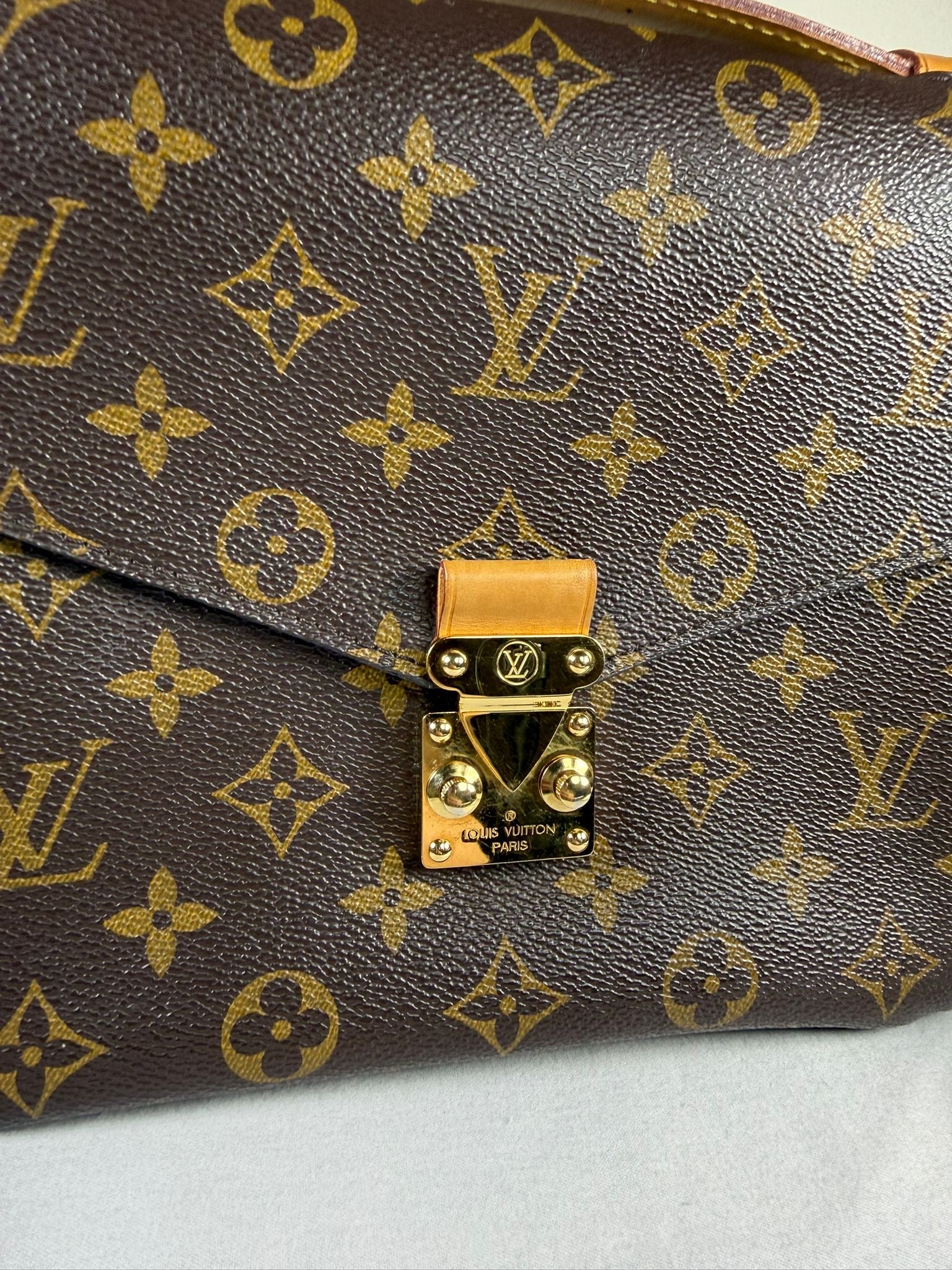 Louis Vuitton Pochette Métis – Monogram Canvas