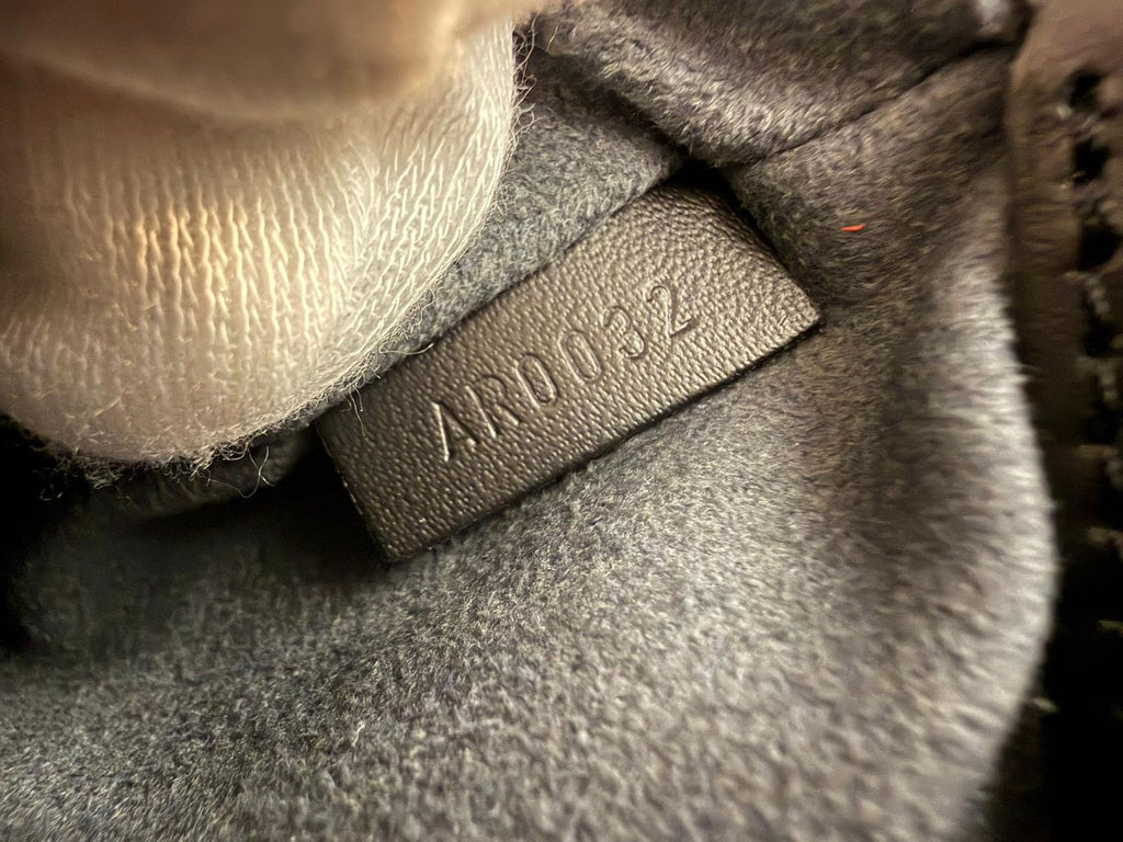 Louis Vuitton Alma PM Epi