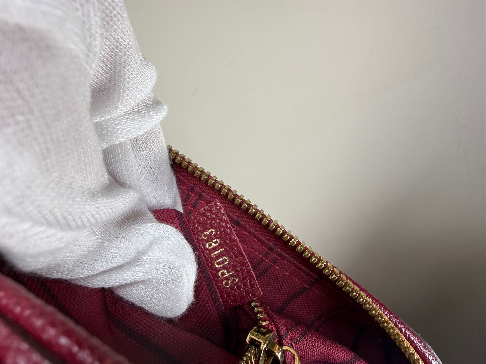 Louis Vuitton Speedy 25 – Empreinte Leather (Deep Red/Bordeaux)