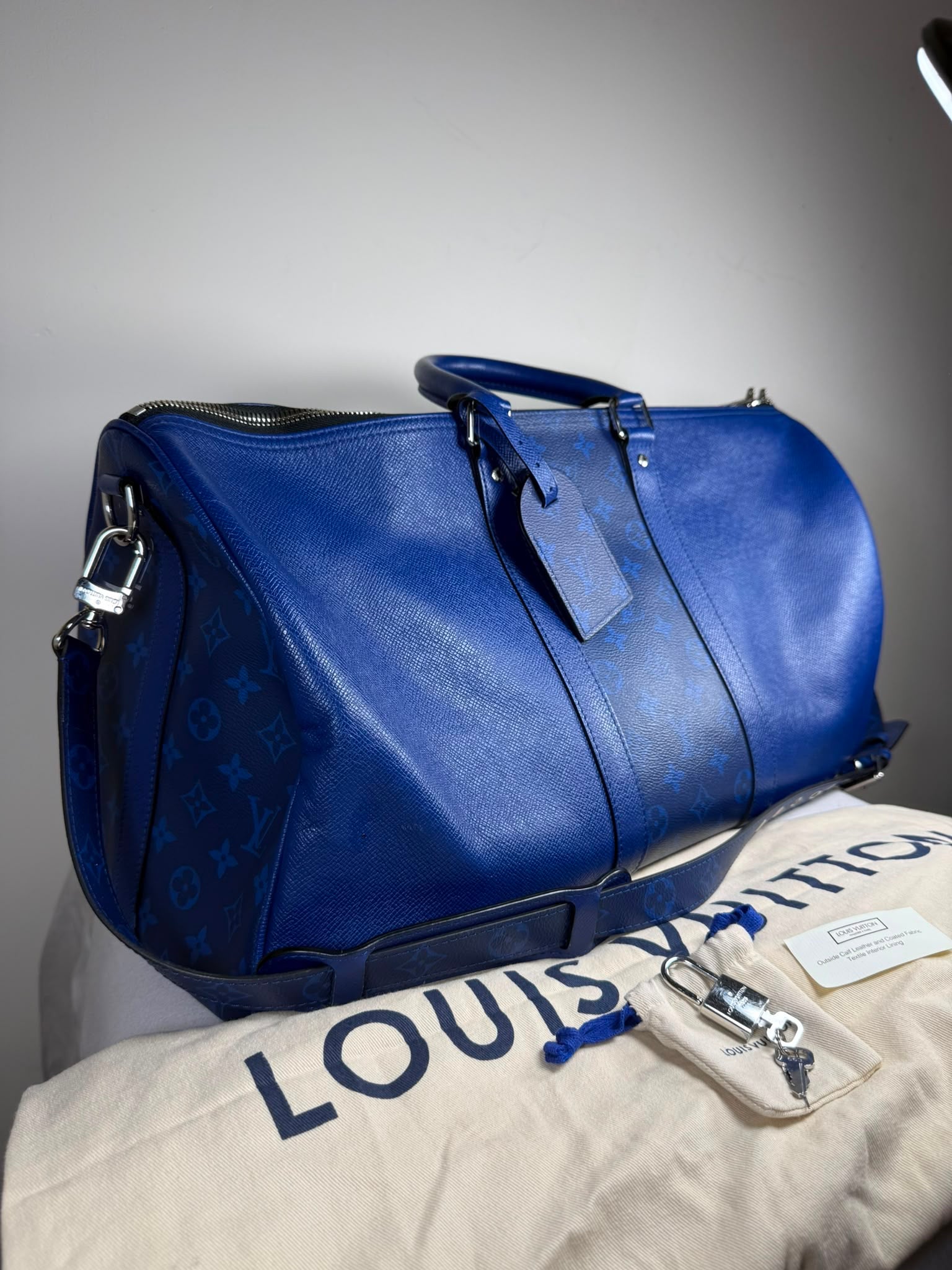 Louis Vuitton Keepall Bandoulière 50 cobalt blue Monogram Eclipse travel bag