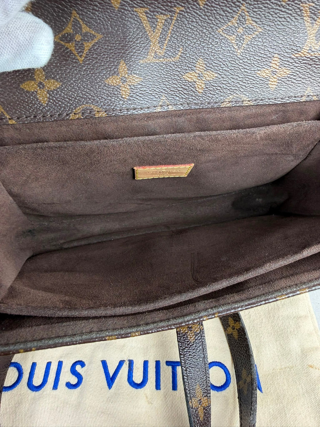 Louis Vuitton Pochette Métis Monogram canvas crossbody bag