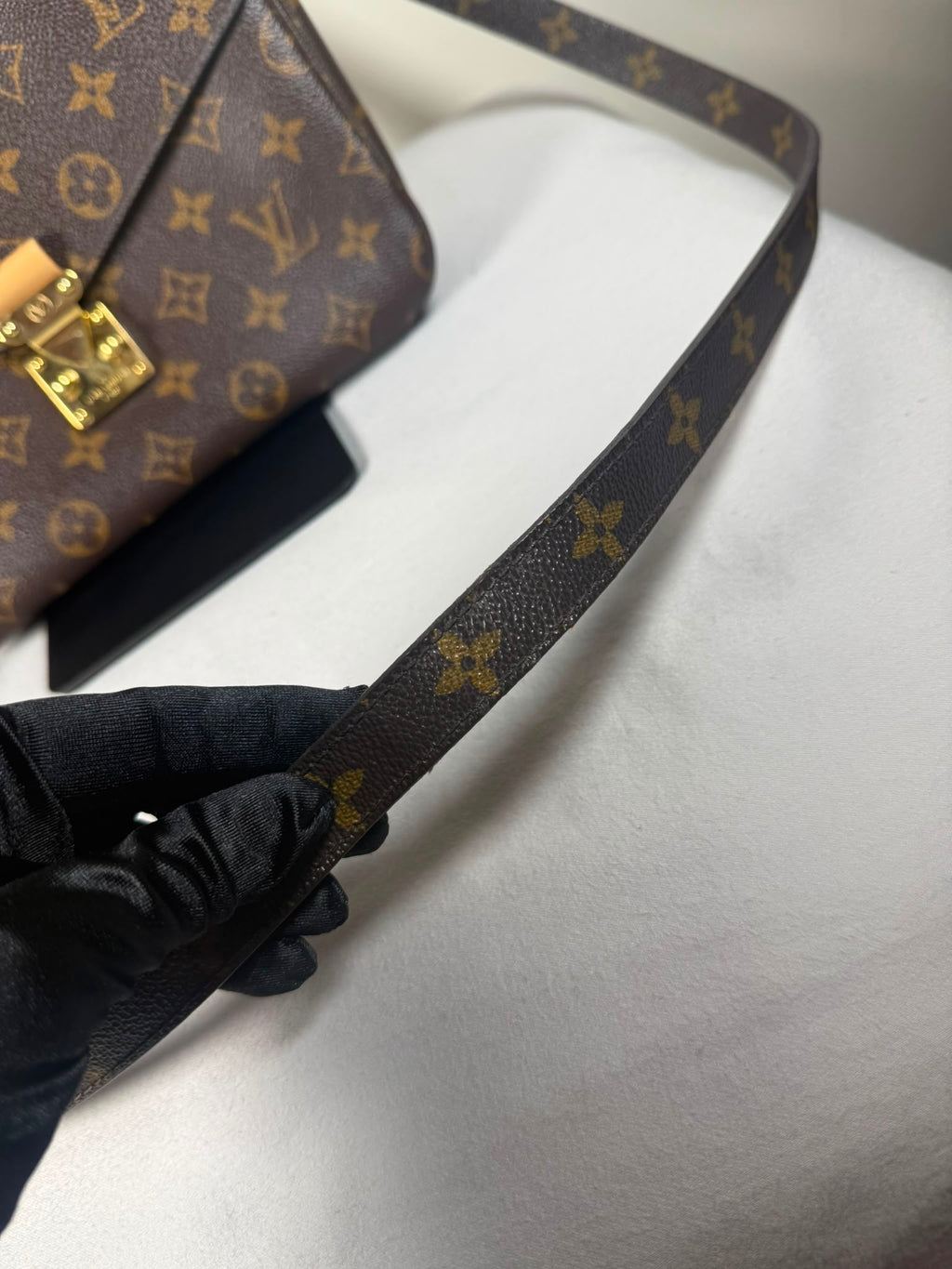 Louis Vuitton Monogram Pochette Métis