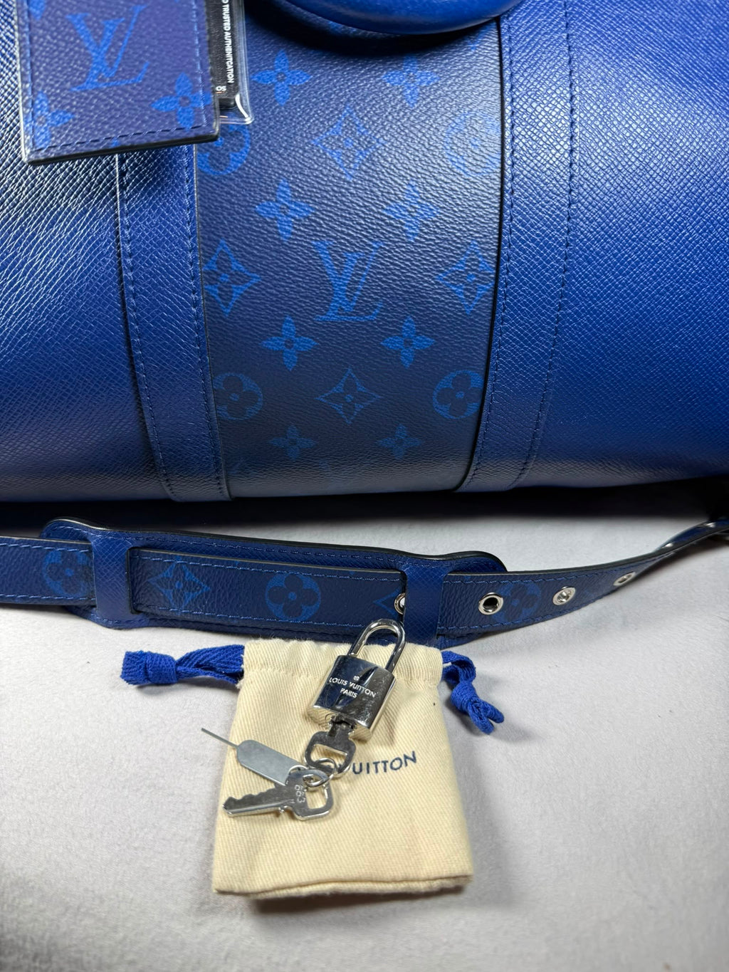 Louis Vuitton Keepall Bandoulière 50 cobalt blue Monogram Eclipse travel bag
