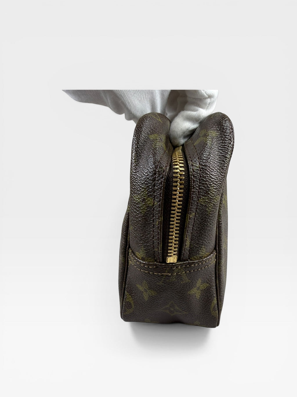 Louis Vuitton Trousse Toilette 23 – Monogram Canvas