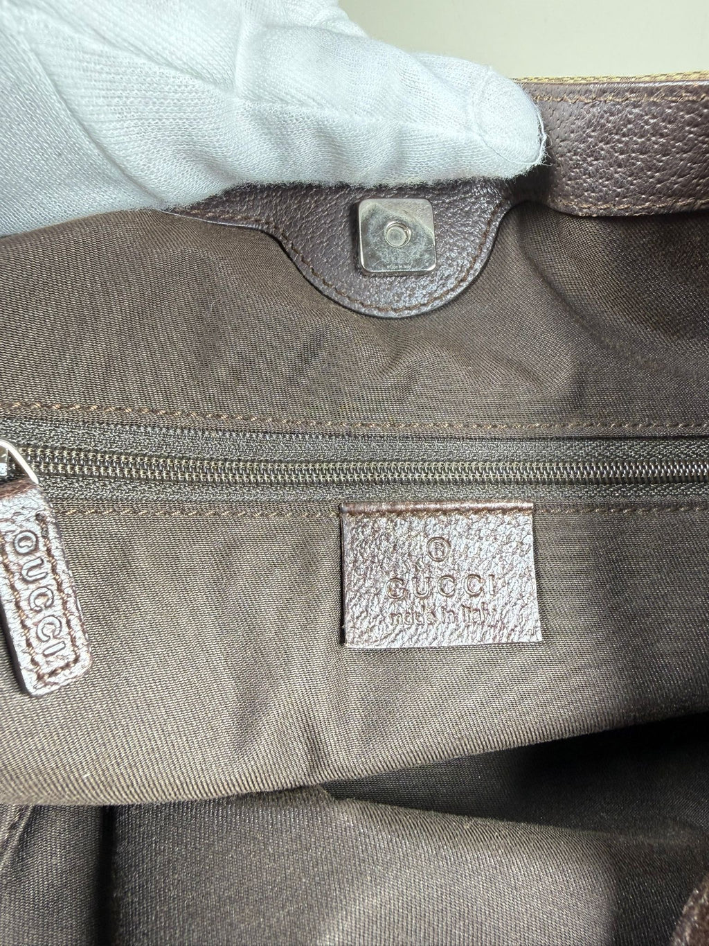 Gucci GG Canvas Abbey Shoulder Bag – Beige/Brown Monogram