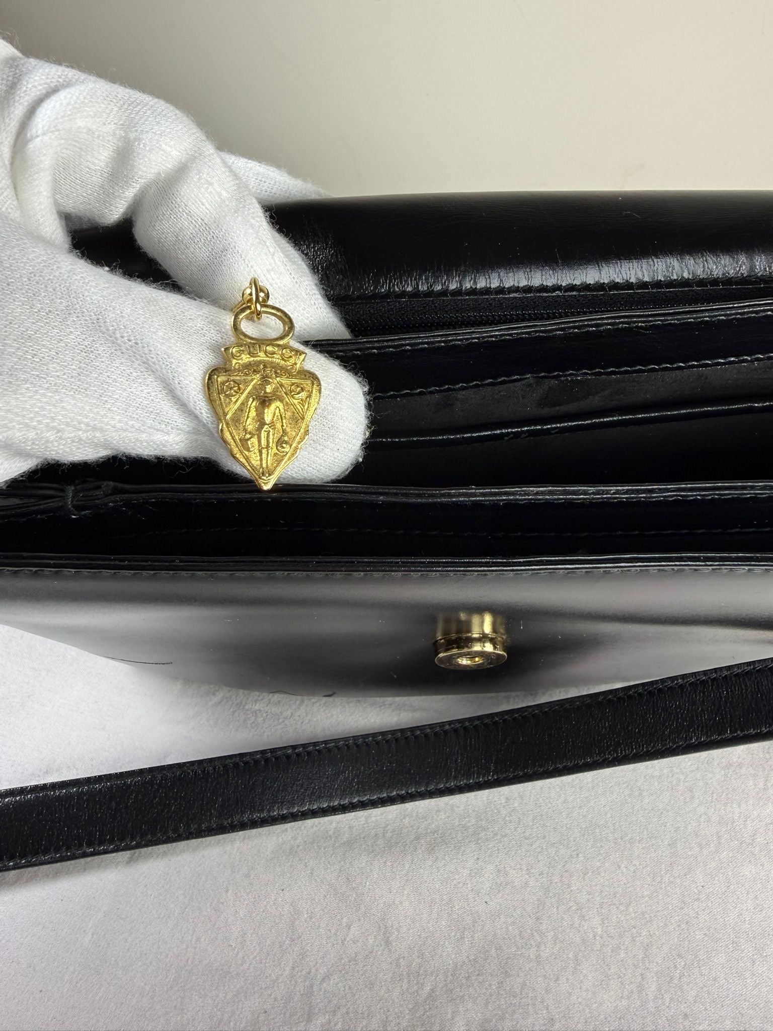 Vintage Gucci Leather Crossbody Bag