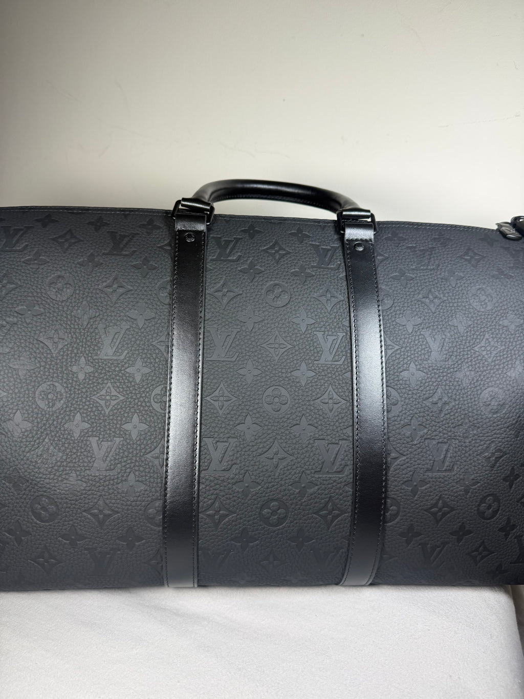 Louis Vuitton Keepall Bandoulière – Monogram Empreinte Black Leather