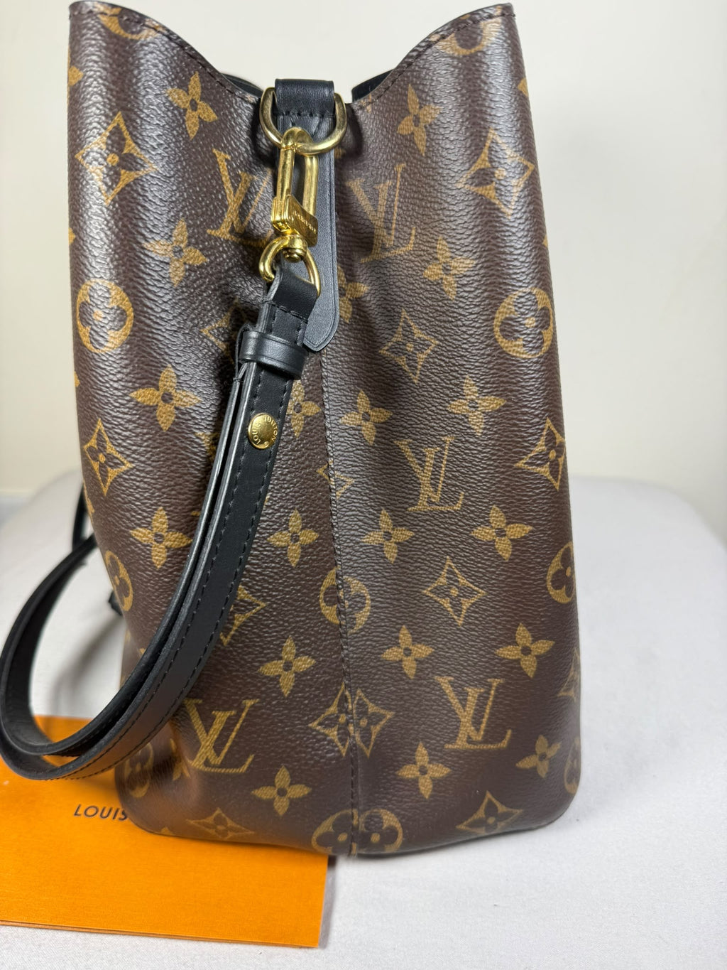 Louis Vuitton NeoNoé Monogram Bucket Bag