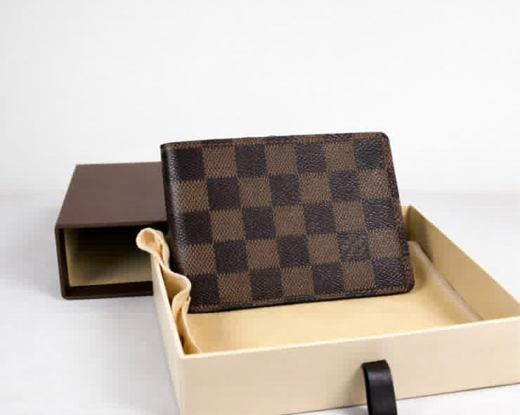 Louis Vuitton Damier multiple Bifold Wallet