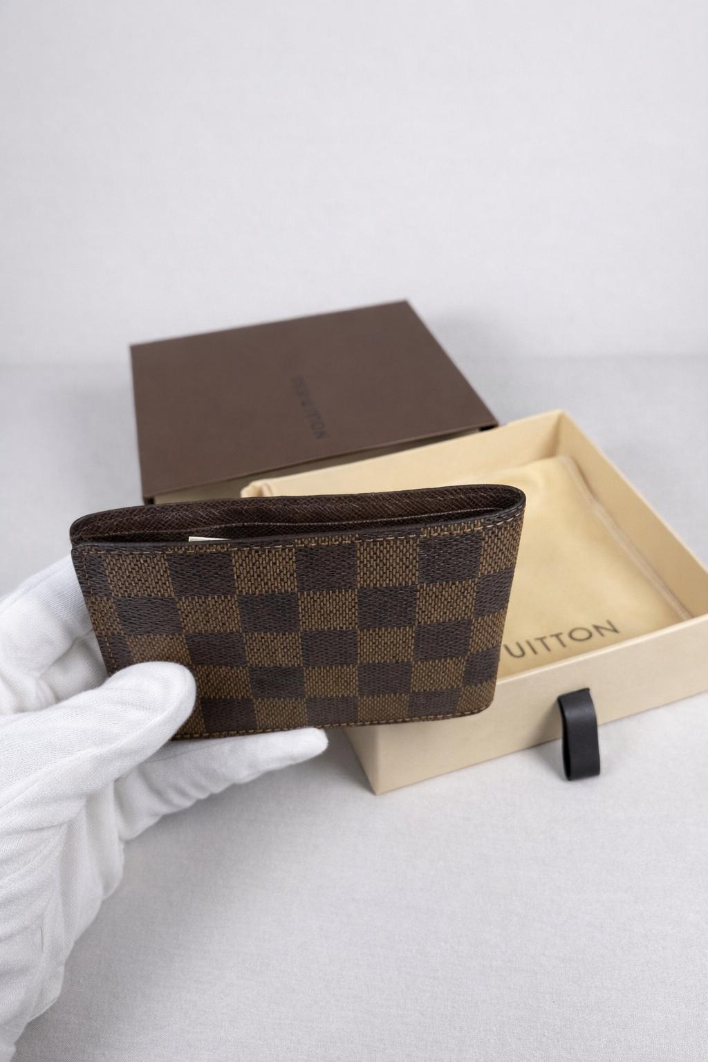 Louis Vuitton Damier multiple Bifold Wallet
